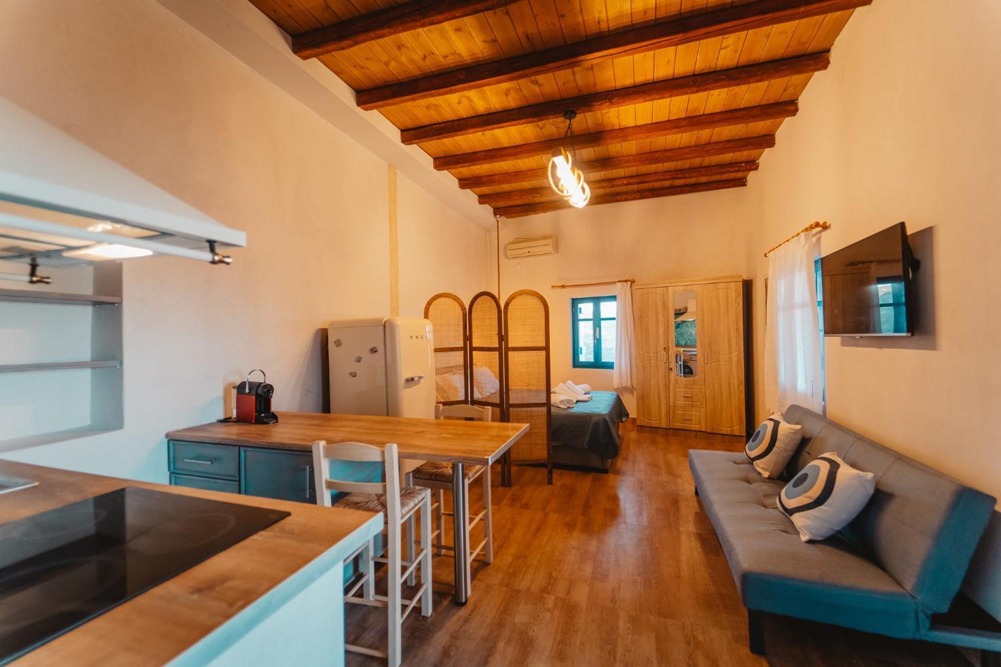 Kythera Secrets Suites Viaradika Εξωτερικό φωτογραφία